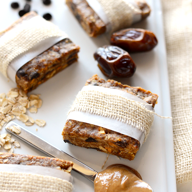 DIY Chocolate Chip Peanut Crunch Clif Bars